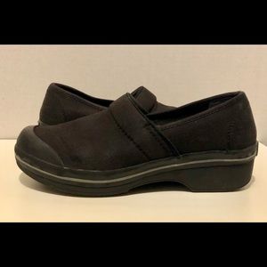 Women’s DANSKO Vegan Slip-On Clogs Size 38